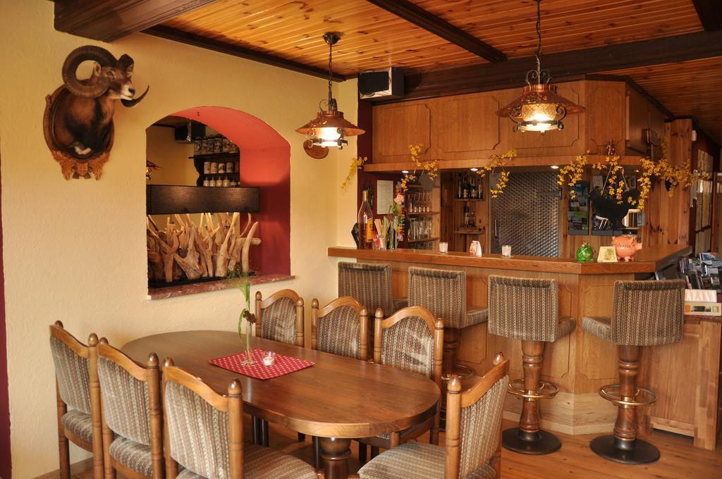 Thueringer Landhotel Edelhof Uhlstädt Екстериор снимка